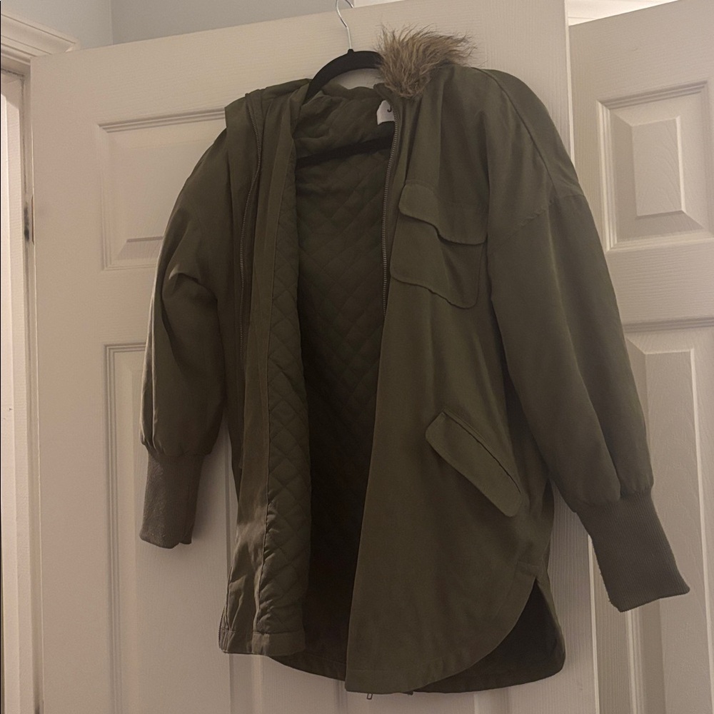 Jack by BB Dakota Call of the Wild Faux Fur Hood Jacket Size XS Oversized - Picture 5 of 6